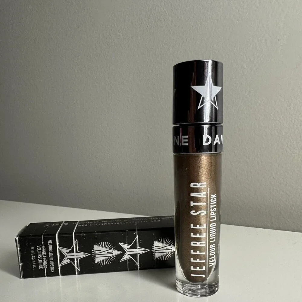 New in Box Jeffree Star Velour Liquid Lipstick Shane
